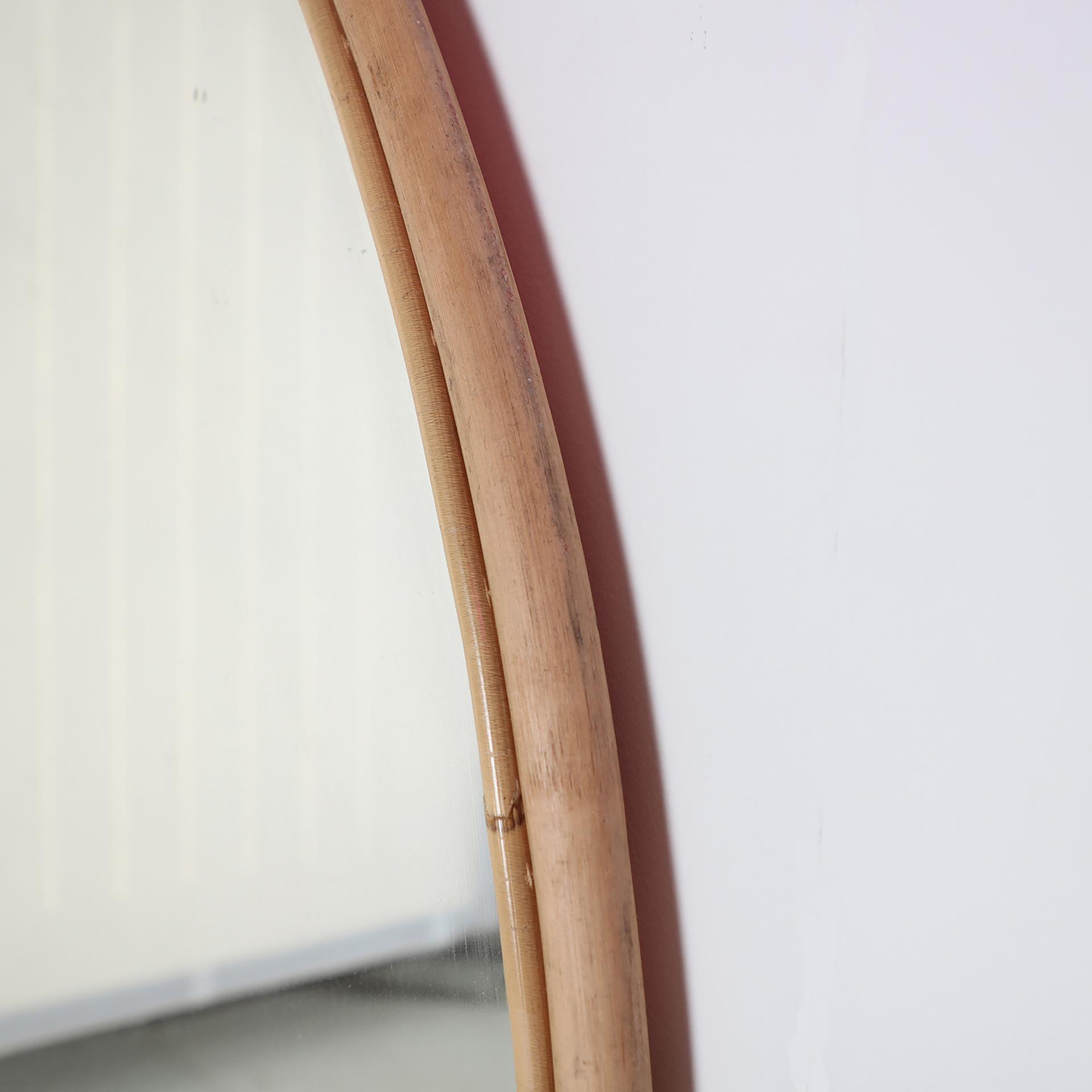 Banner Mirror