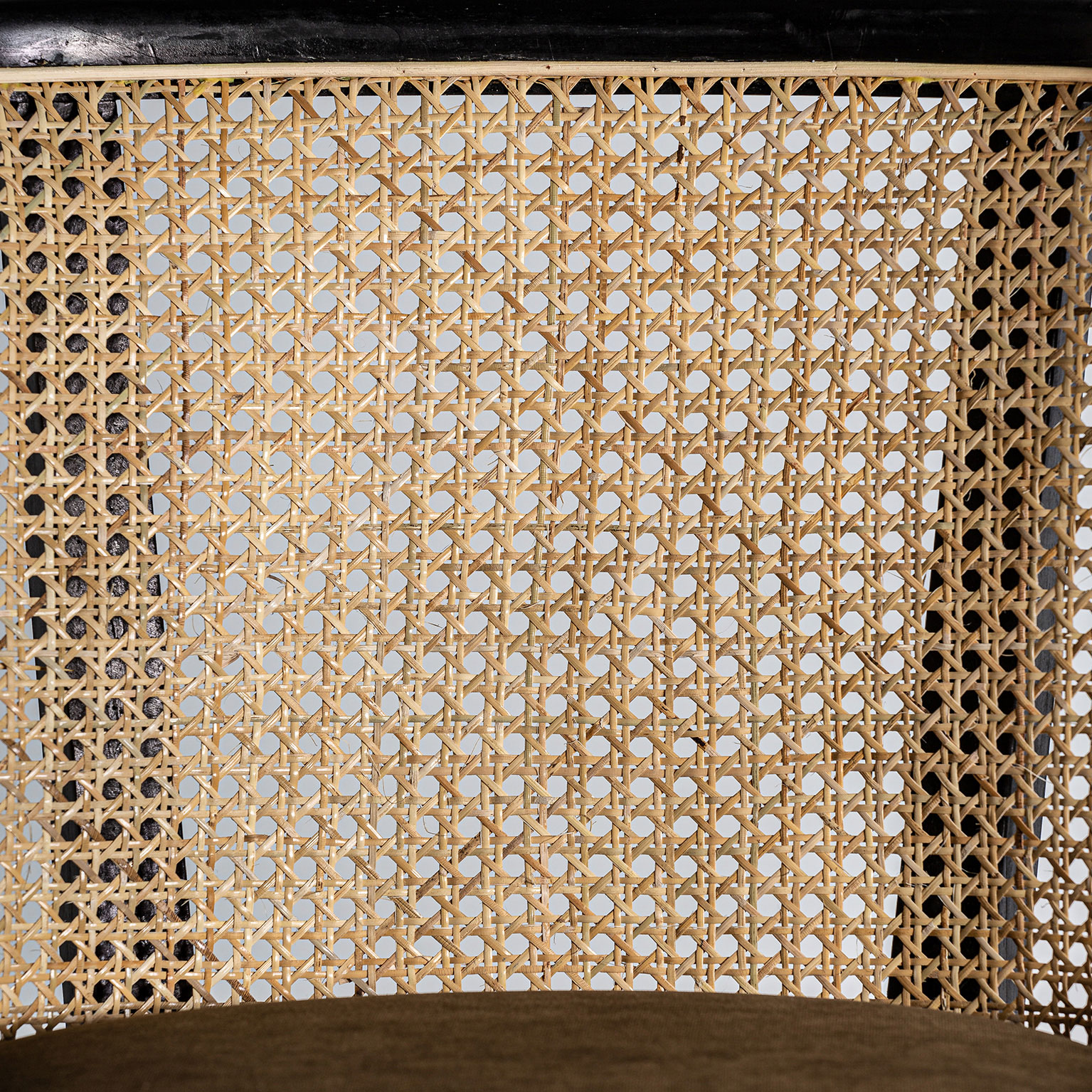 Velmont Chair