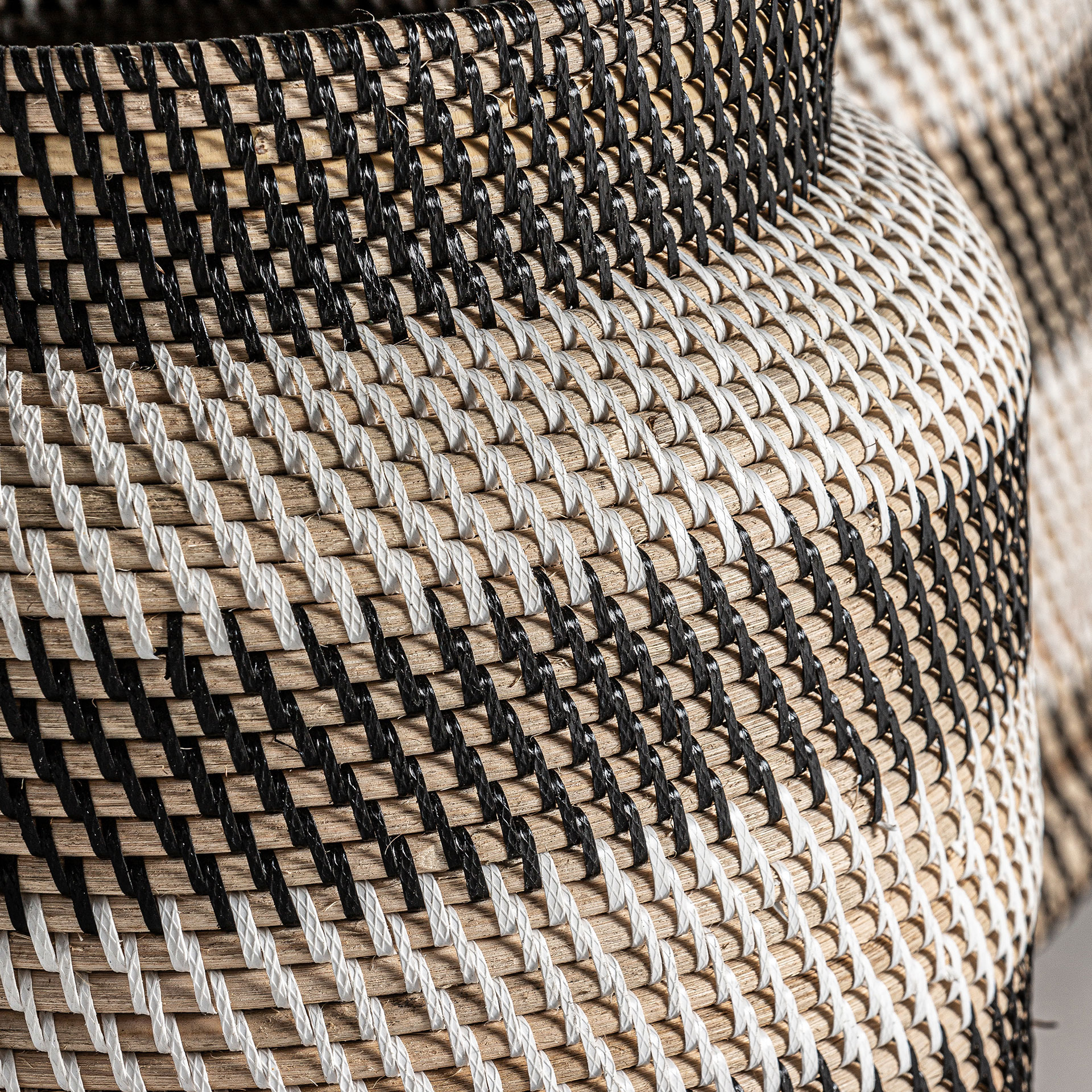 Zircon Vase (Set Of 3)