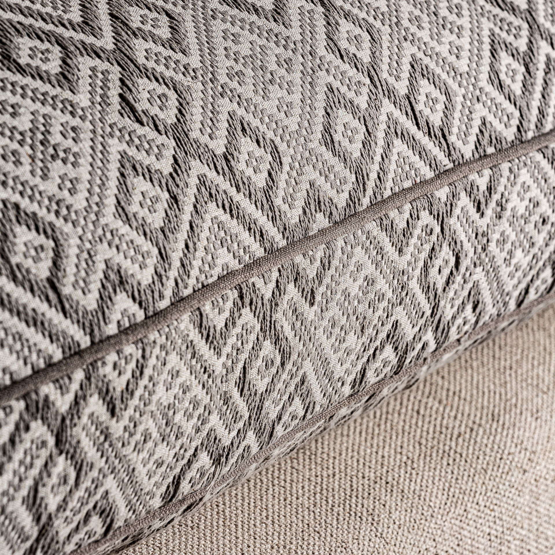 Muller Settee