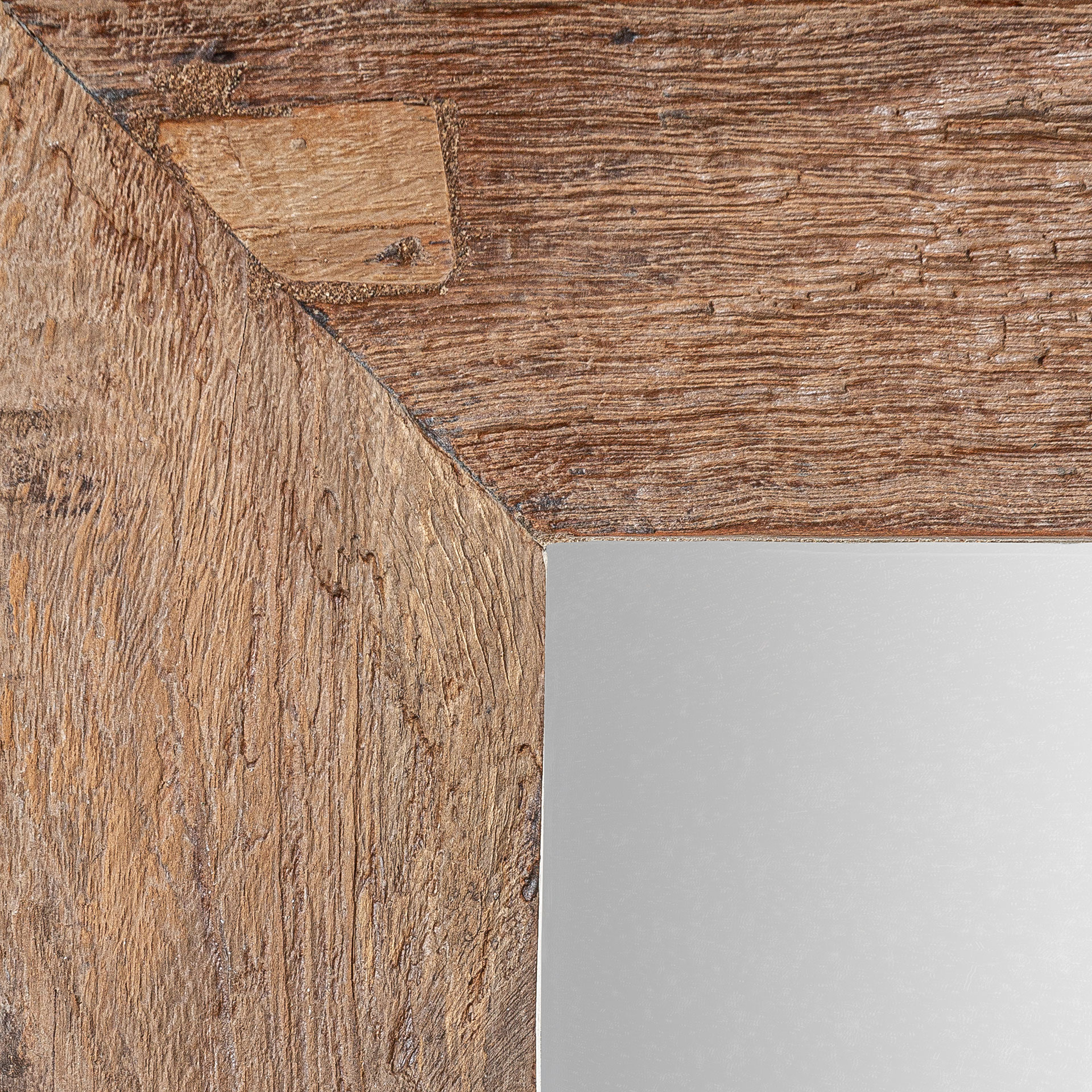 Luxen Mirror