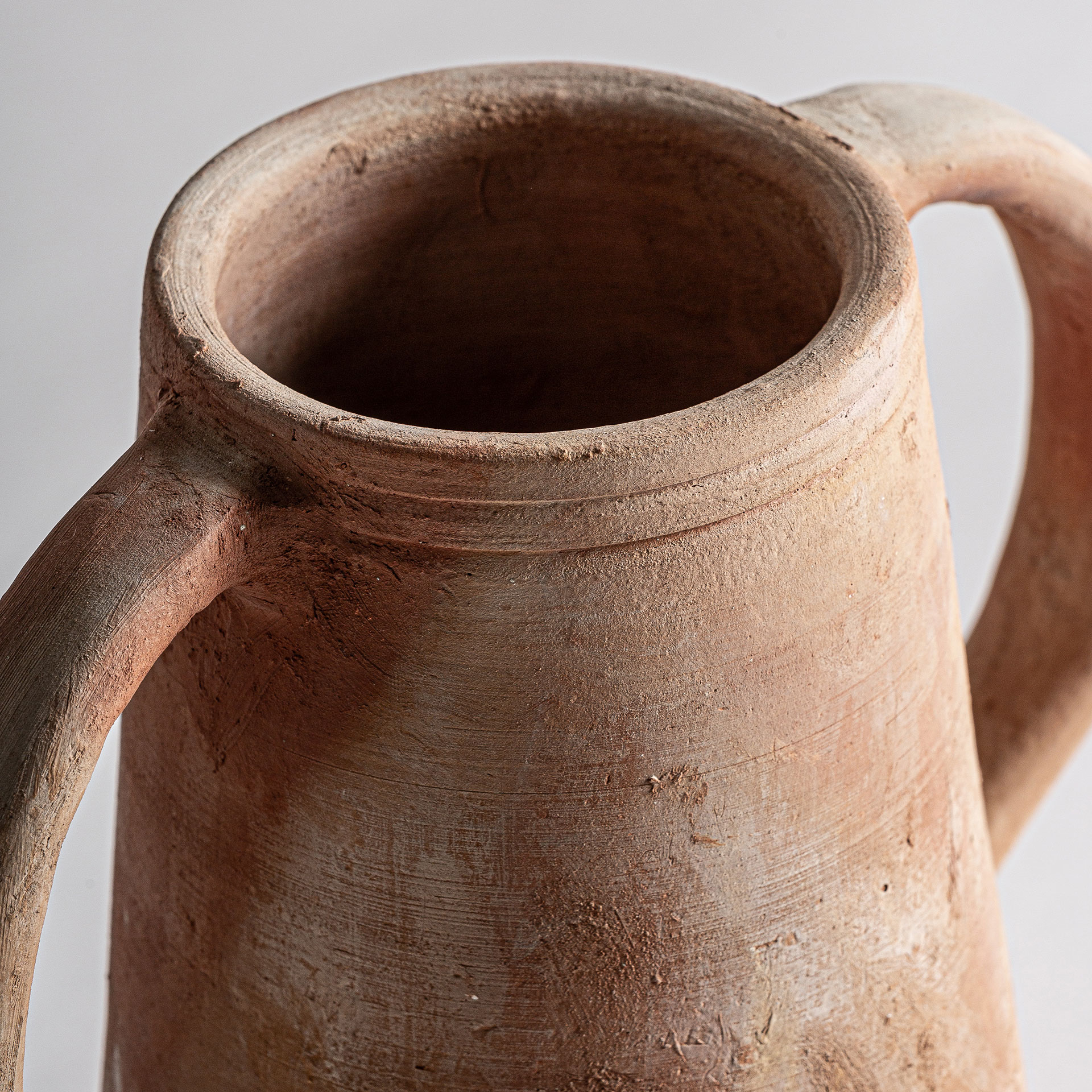 Aiksten Vase