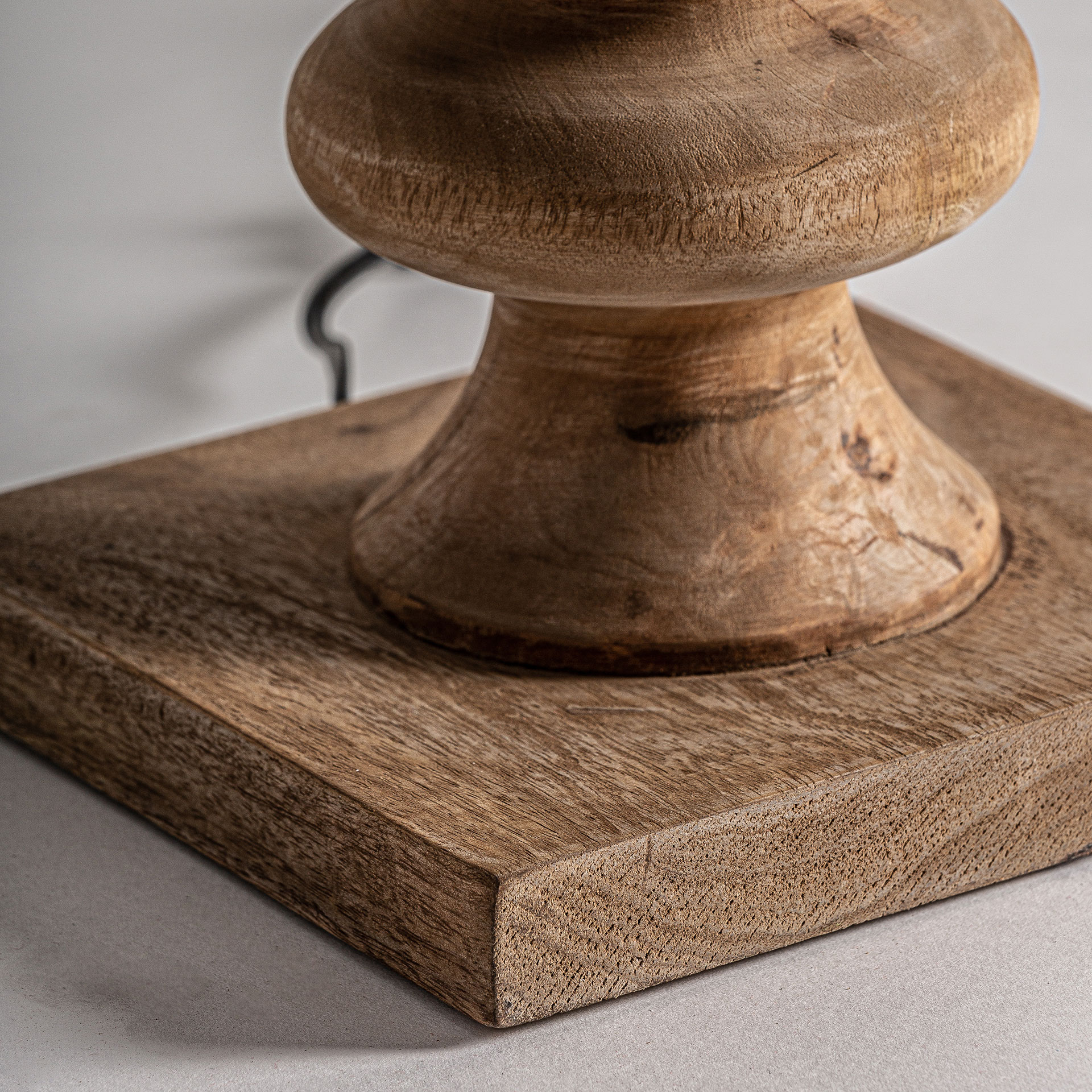 Quinn Table Lamp