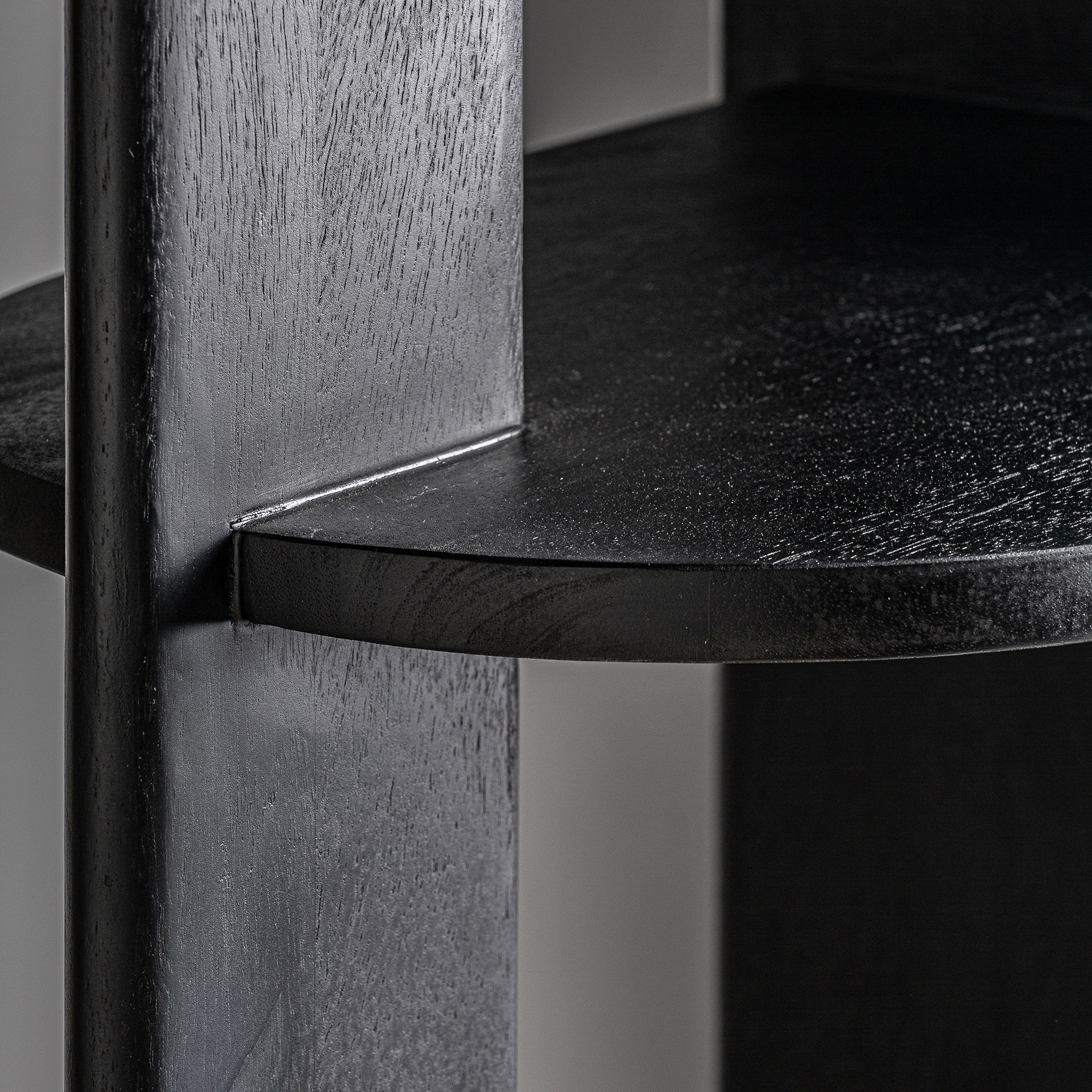 Nera Bookcase