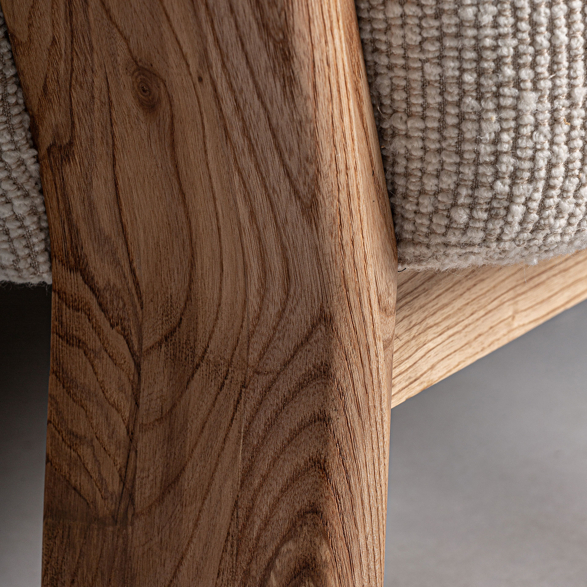 Nera Sofa