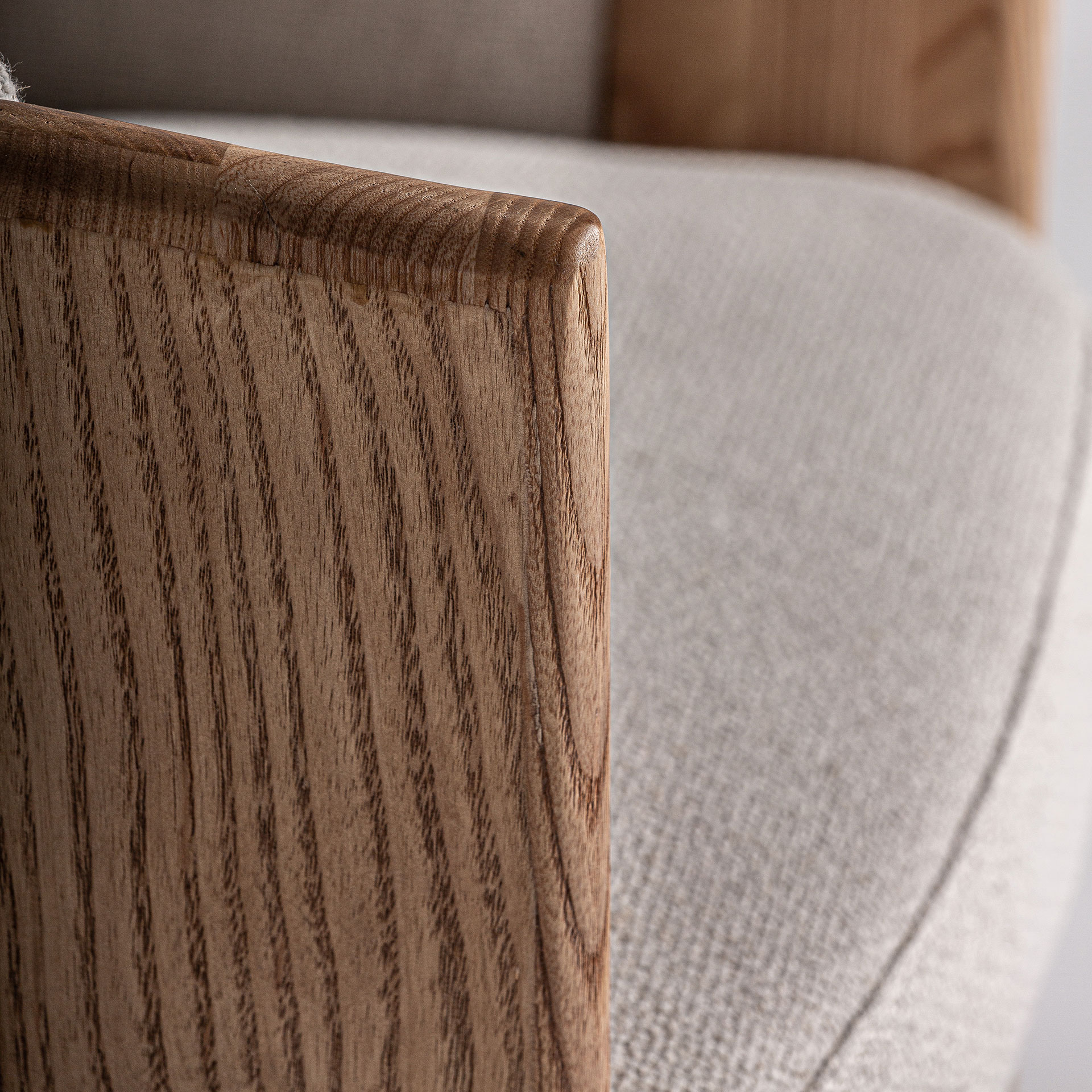 Nera Chair