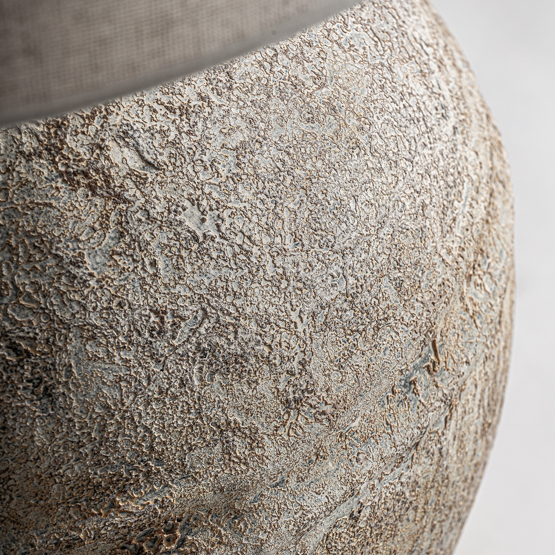 Gazara Table Lamp - Image 3