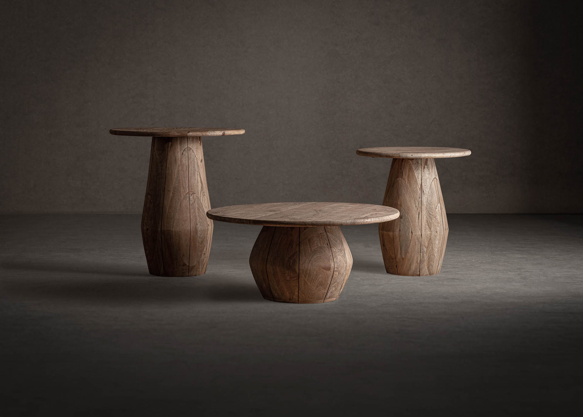 Jacarda Dining Table