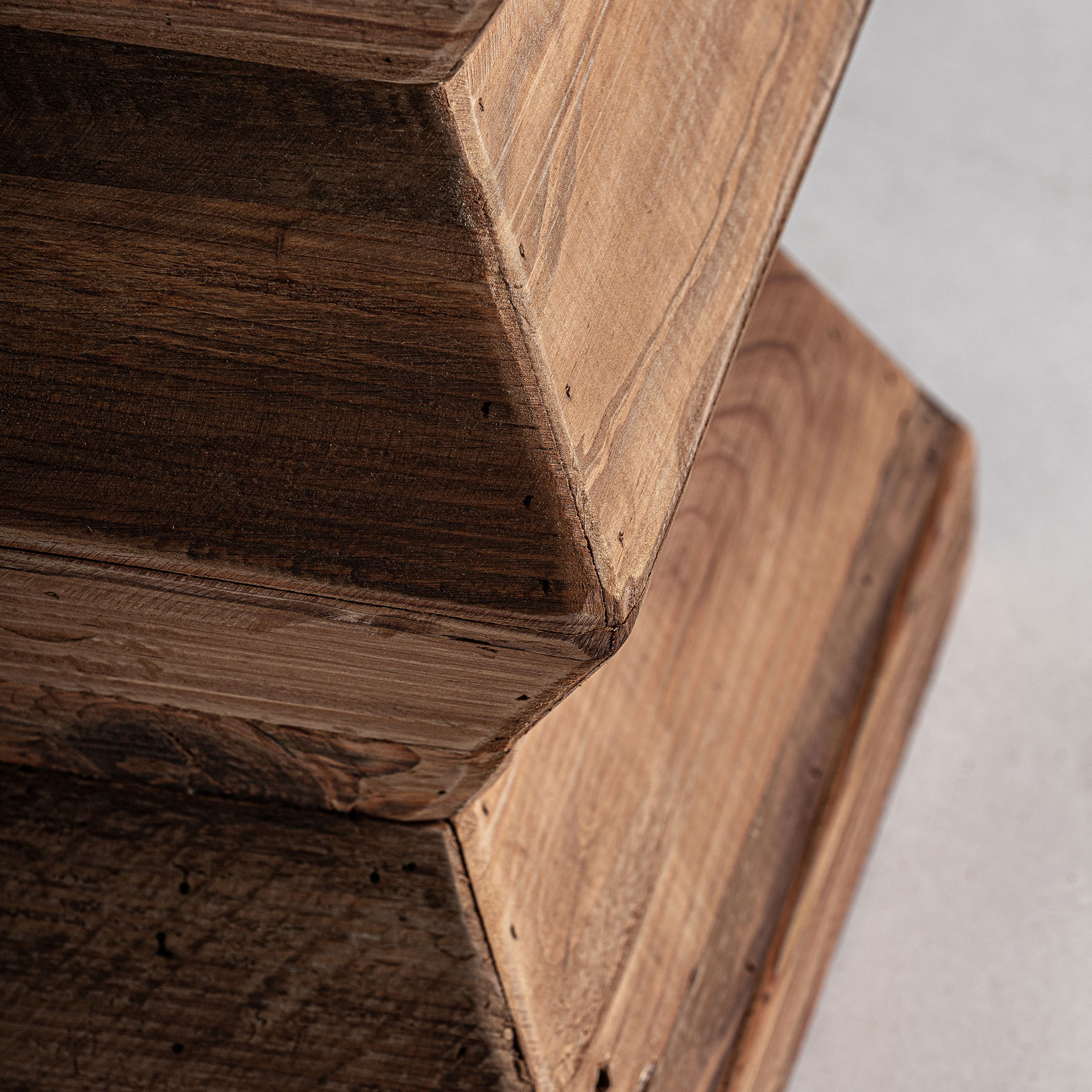 Brevin Stool