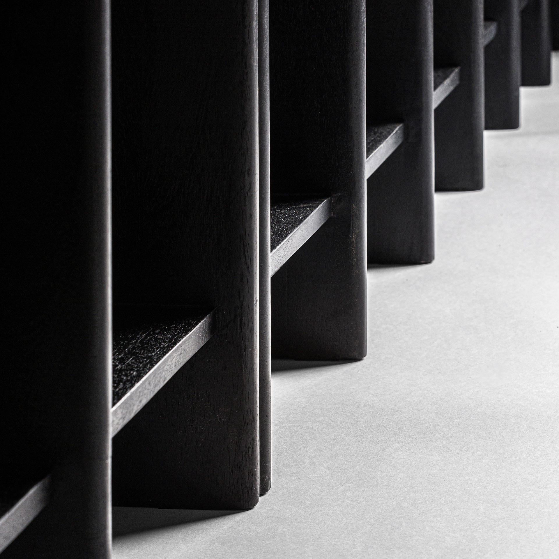 Nera Bookcase