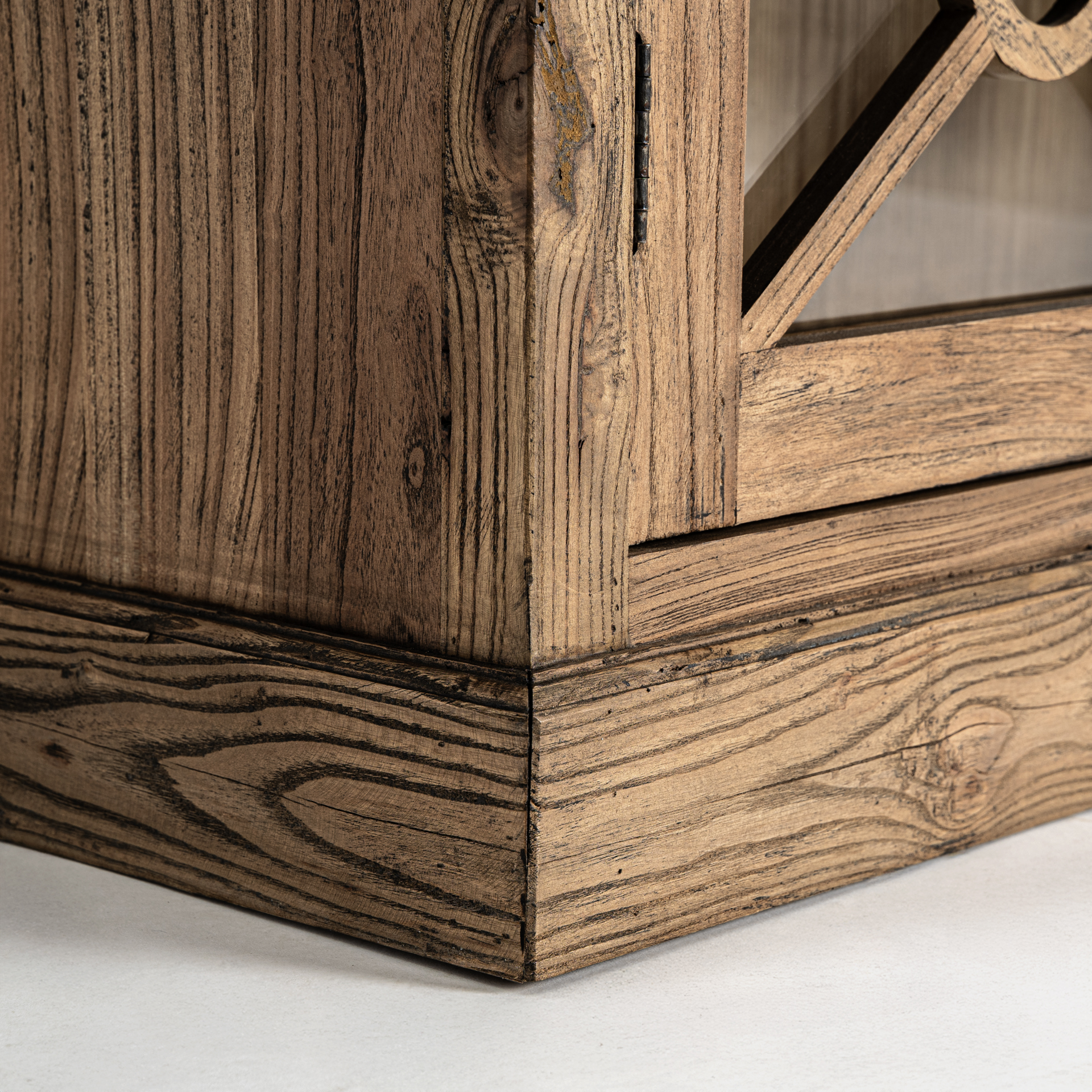 Nordic Glass Cabinet