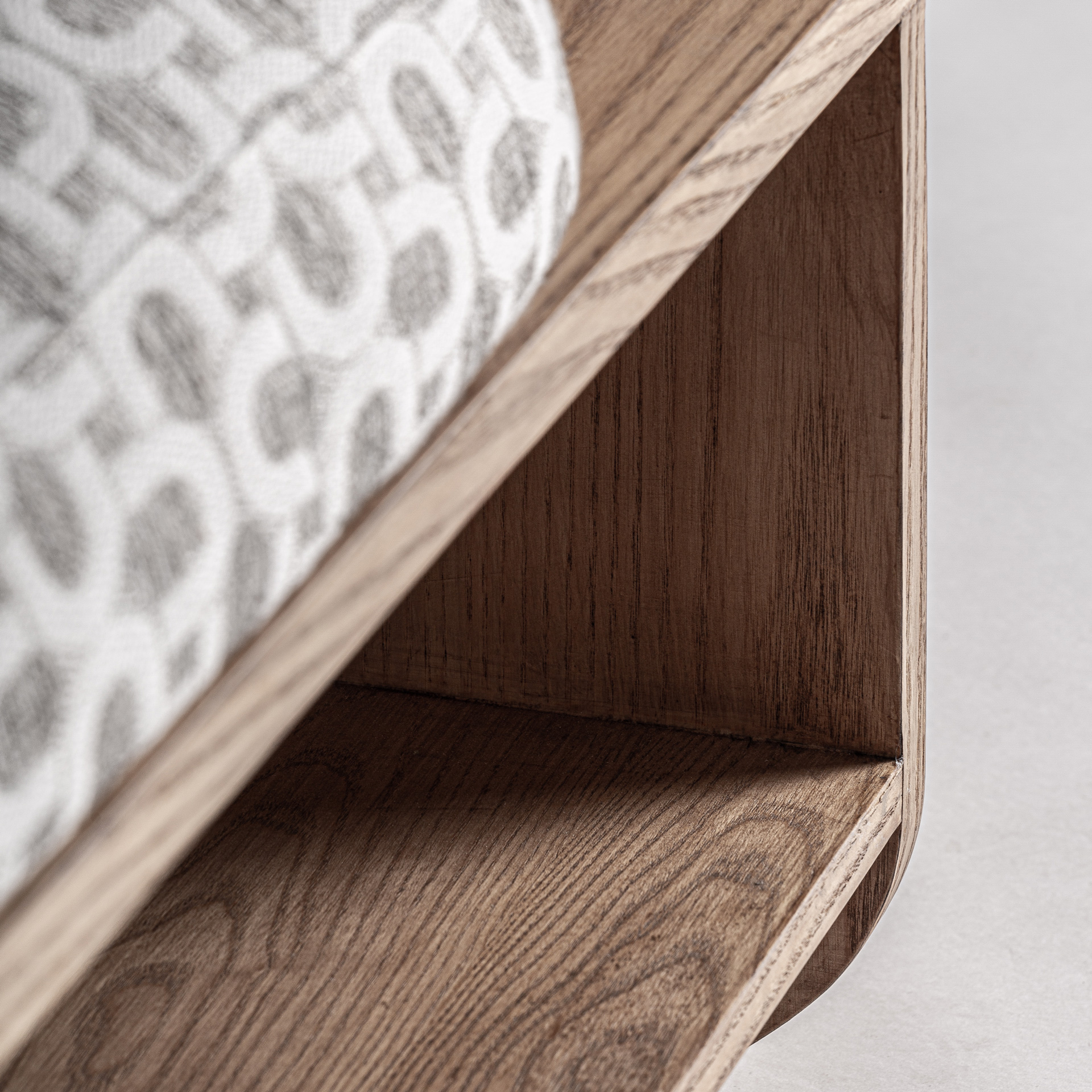 Kalvin Bench