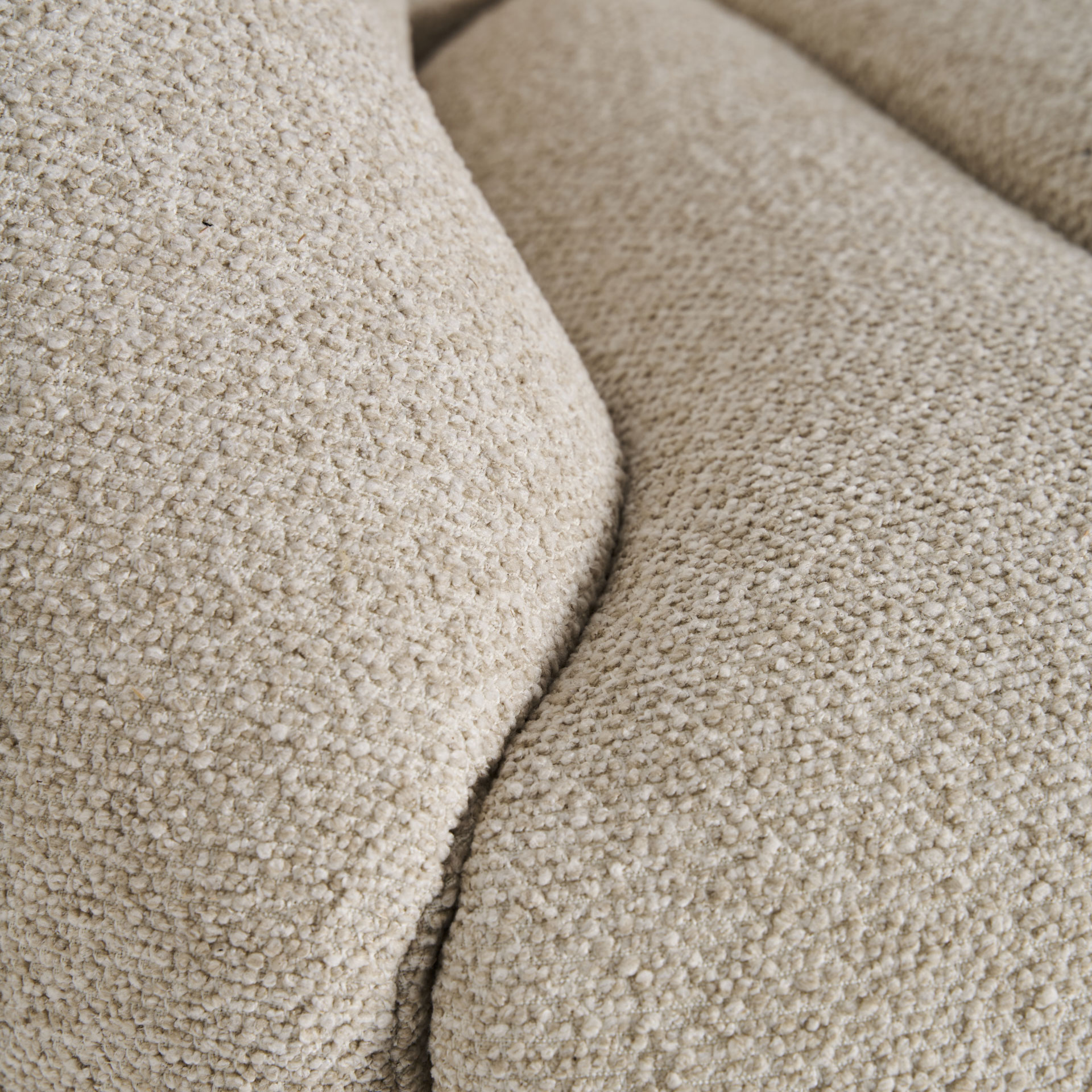 Lajoa Armchair